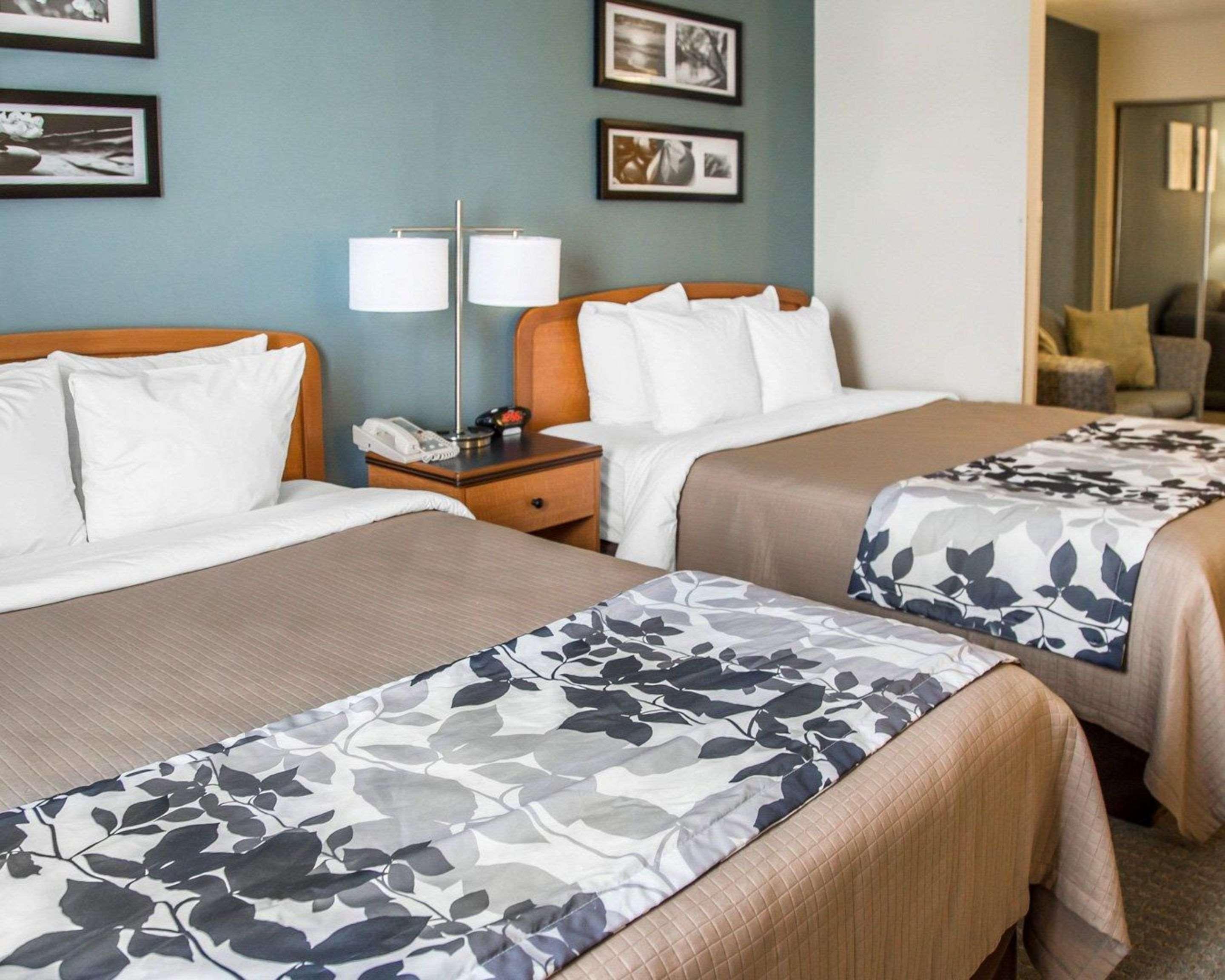 Sleep Inn & Suites Davenport - Quad Cities Bagian luar foto